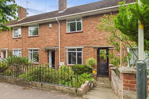 4 bedroom terraced house to rent, Wilberforce Road