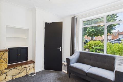 4 bedroom terraced house to rent, Wilberforce Road