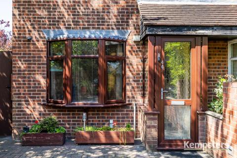 44 Chapel Close, Grays, RM20 3JG