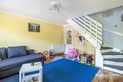 44 Chapel Close, Grays, RM20 3JG