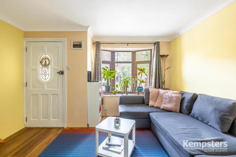 44 Chapel Close, Grays, RM20 3JG