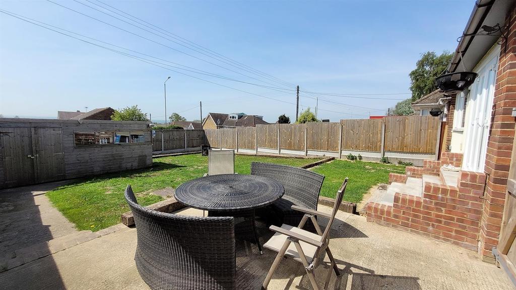 Arundel Road, Cliffsend, Ramsgate 4 bed detached house £650,000