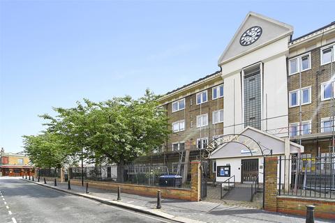 2 bedroom apartment for sale - Cathay House, Cathay Street, London, SE16