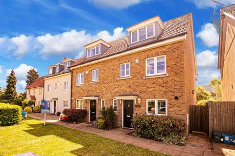85 Blenheim Square, North Weald, Epping, CM16 6FQ