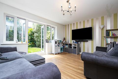 85 Blenheim Square, North Weald, Epping, CM16 6FQ