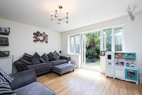 85 Blenheim Square, North Weald, Epping, CM16 6FQ