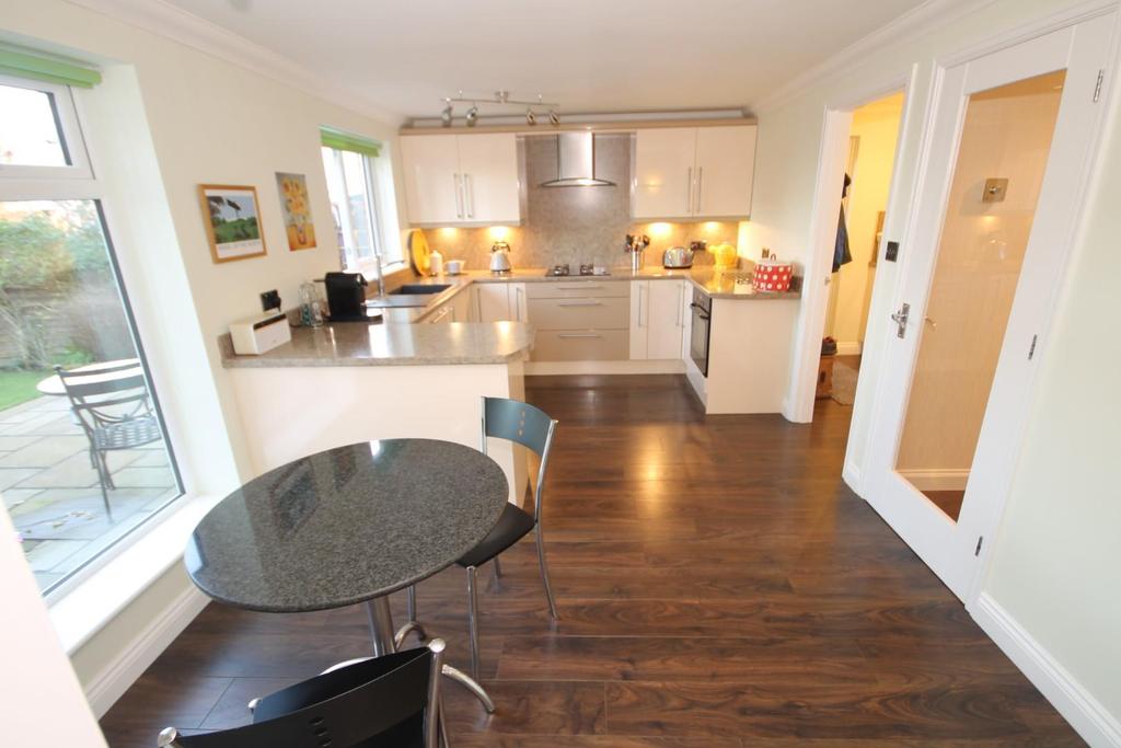 Kitchen diner