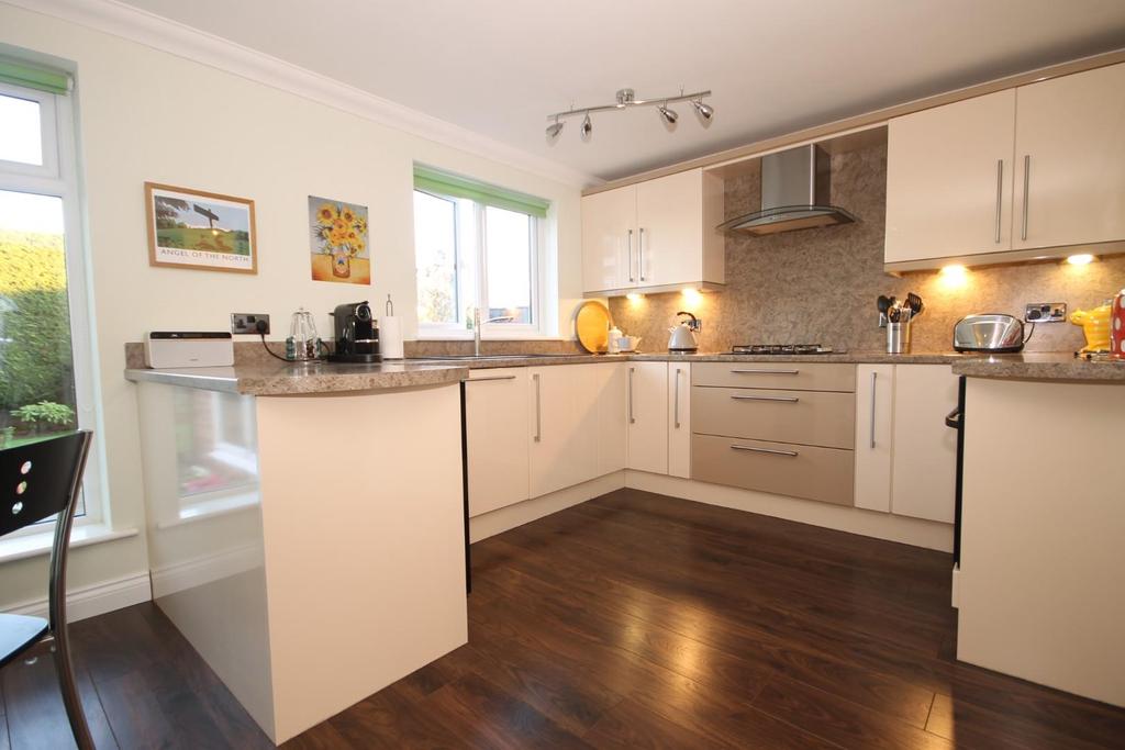 Kitchen diner