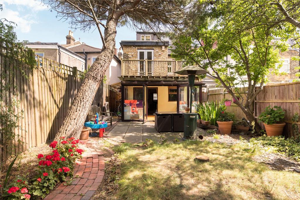 Hartfield Crescent, Wimbledon, London, SW19 4 bed end of terrace house