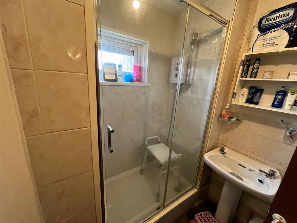 Thornbury Park, Rogerstone, Newport 2 bed flat £99,950