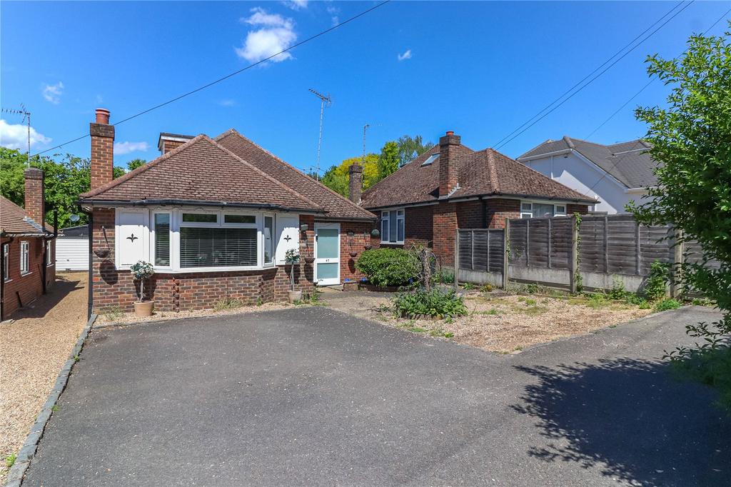 Joiners Lane, Chalfont St. Peter... 3 bed detached house £675,000