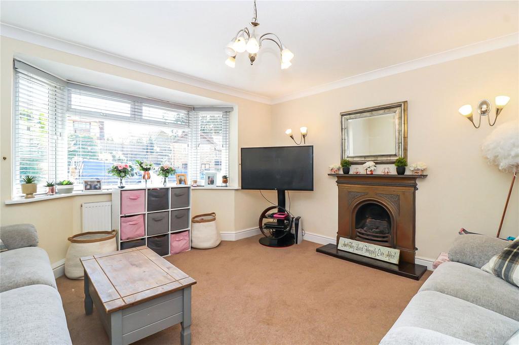 Joiners Lane, Chalfont St. Peter, Buckinghamshire, SL9 3 bed detached