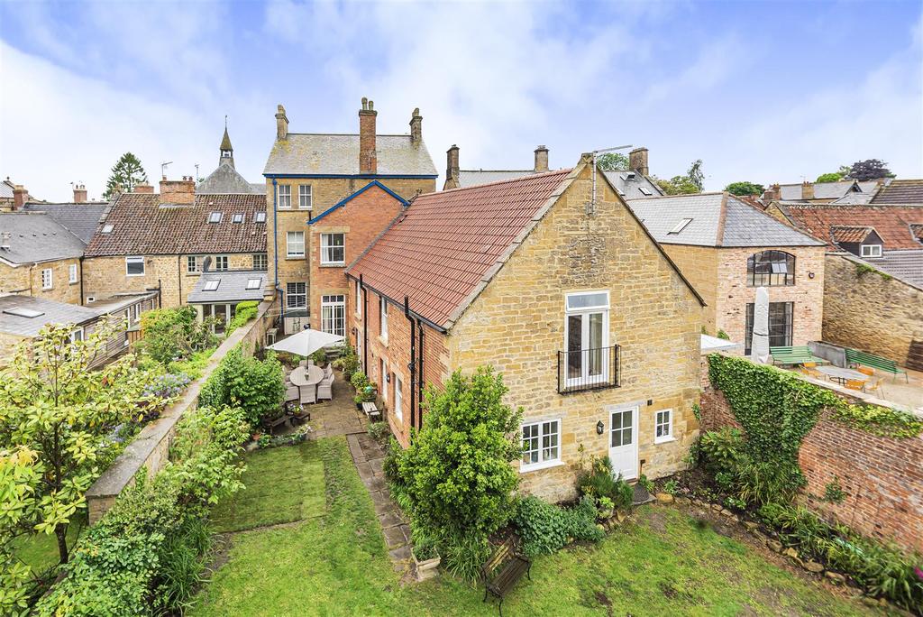 St. James Street, South Petherton 5 bed detached house £650,000