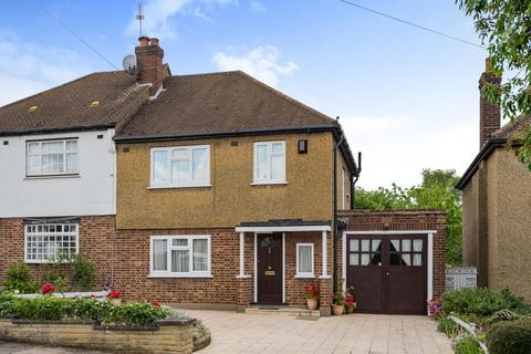 76 Laurel Way, London, N20 8HU