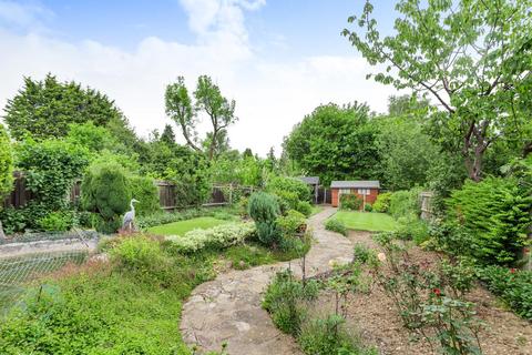 76 Laurel Way, London, N20 8HU