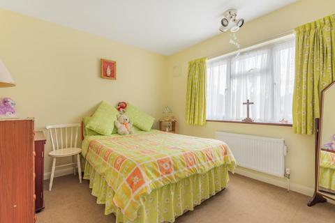 76 Laurel Way, London, N20 8HU