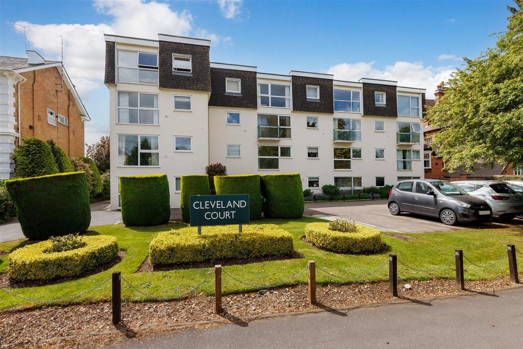 Kenilworth Road, Leamington Spa 2 bed duplex £230,000