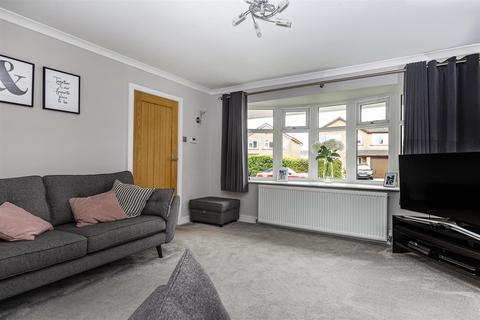 35 Osprey Drive, Netherton, Huddersfield, HD4 7LG