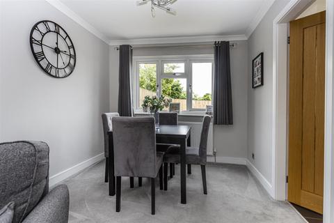 35 Osprey Drive, Netherton, Huddersfield, HD4 7LG