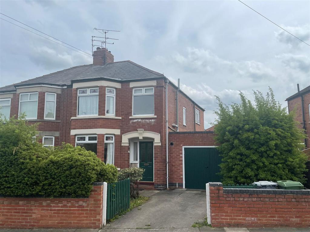 Millfield Lane, York 3 bed house £325,000