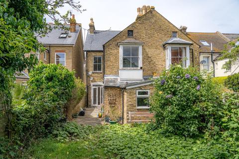 Ground Floor Flat, 18 Beacon Road, Herne Bay, CT6 6DH