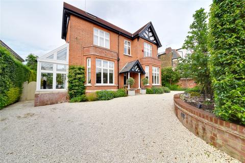 48 Woodside Park Road, London, N12 8RS