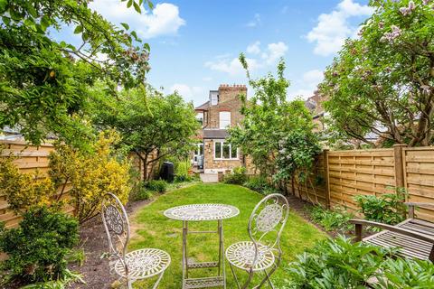 31 Lambton Road, London, SW20 0LW
