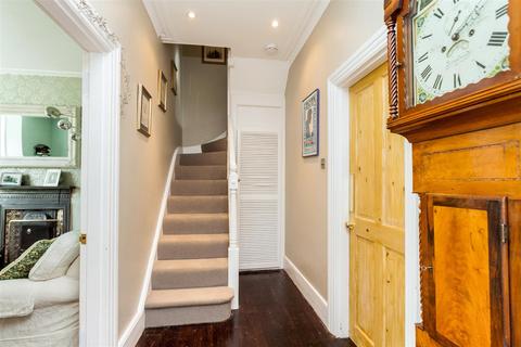 31 Lambton Road, London, SW20 0LW