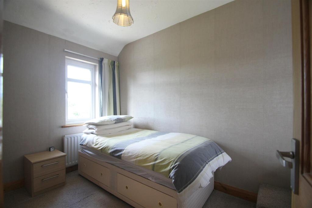 Bedroom 3.jpg