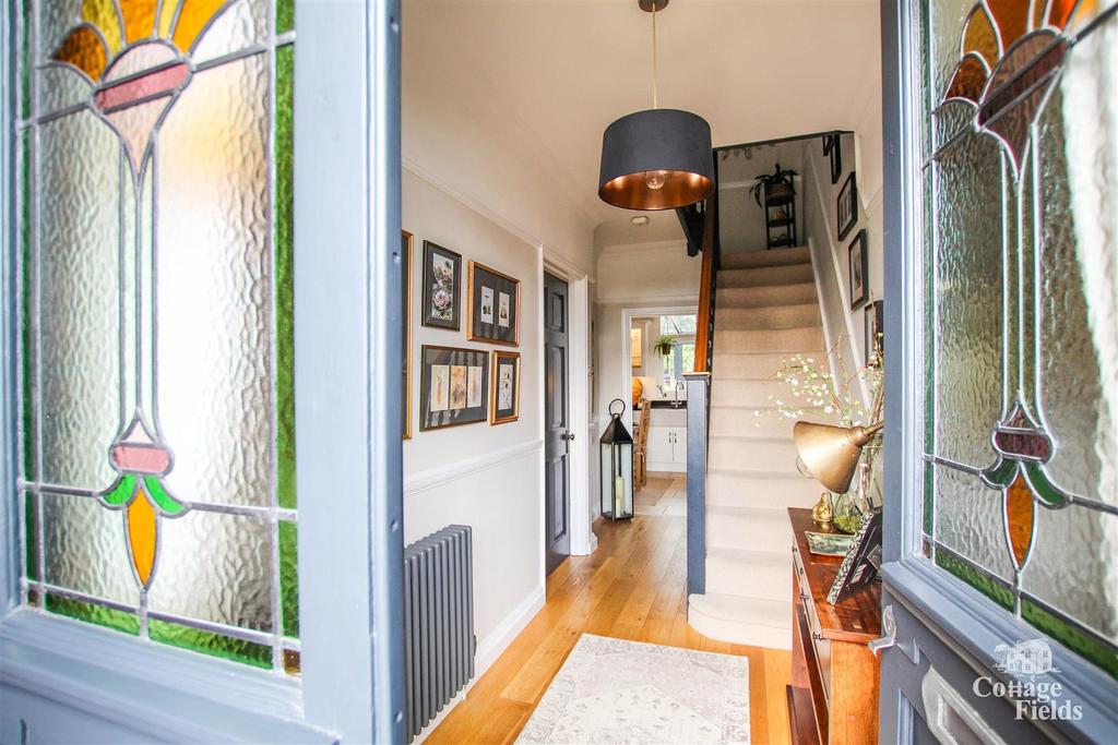 Russell Road, Enfield EN1 3 bed terraced house £550,000