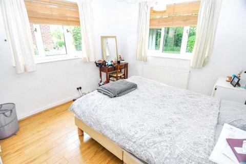 3 bedroom flat to rent, Wilmslow Road, Manchester, Greater Manchester, M20