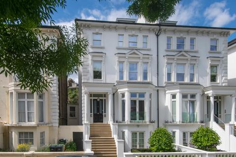 Flat D, 45 Belsize Park, London, NW3 4EE