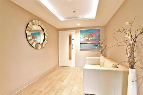 2 bedroom flat for sale - Heene Road, Worthing, West Sussex
