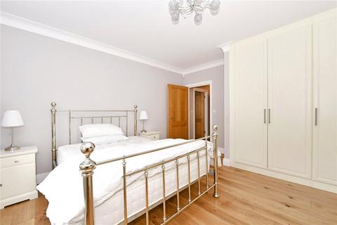 2 bedroom apartment for sale - Fountain Court, 28-32 Frances Road, Windsor, Berkshire, SL4