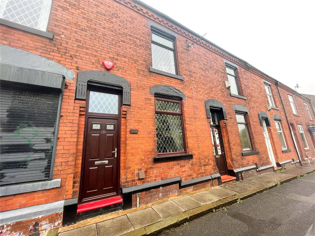 Henshaw Street, Oldham, OL1 3 bed terraced house £120,000