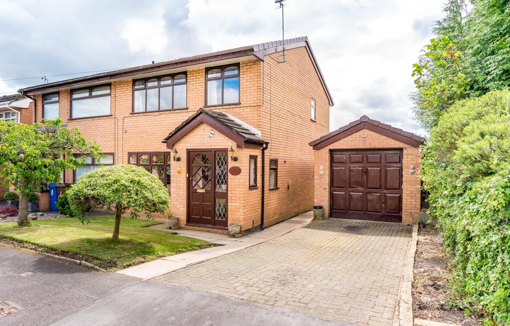 Radnor Close, Hindley Green, Wigan, WN2 3 bed semidetached house £190,000