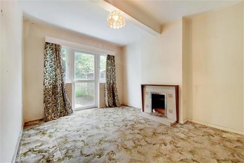3 bedroom end of terrace house for sale - Glenister Park Road, London, SW16