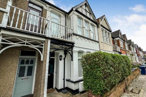 2 bedroom flat for sale, SQUIRES LANE, FINCHLEY, N3