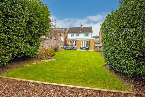 17 Folly Close, Radlett, WD7 8DR