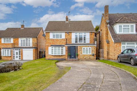 17 Folly Close, Radlett, WD7 8DR