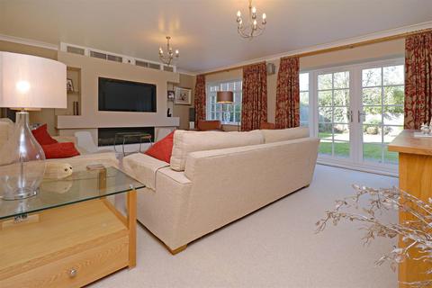 7 bedroom detached house for sale, The Rose Walk, Radlett, Hertfordshire, WD7