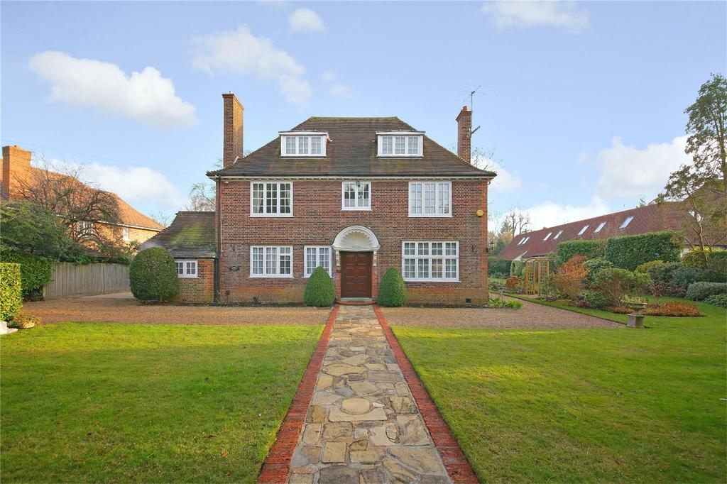 Watford Road, Radlett, Hertfordshire, WD7 5 bed detached house £2,500,000