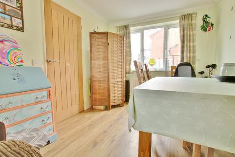 128 Tadburn Road, Romsey, SO51 5HS