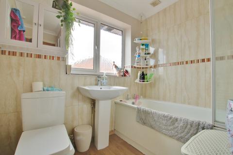 128 Tadburn Road, Romsey, SO51 5HS