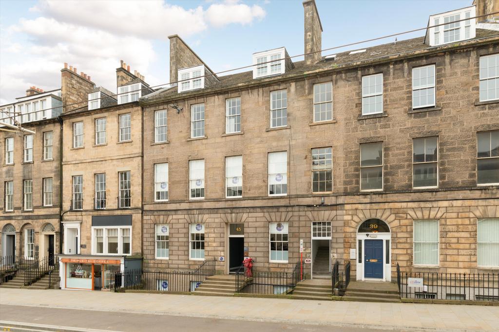 York Place, Edinburgh, EH1. 1 bed flat for sale £260,000