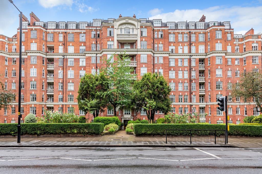 Clive Court, Maida Vale, W9 2 bed flat - £950,000