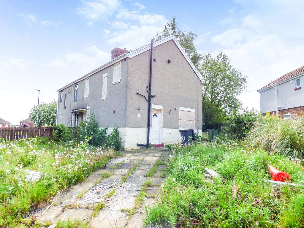 Burnside, Bedlington, Northumberland... 3 bed semidetached house £39,000