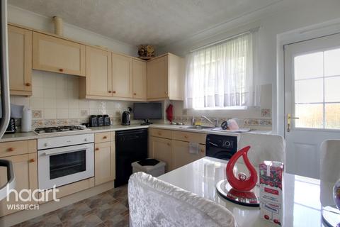 3 Crown Close, Leverington, Wisbech, PE13 5PN