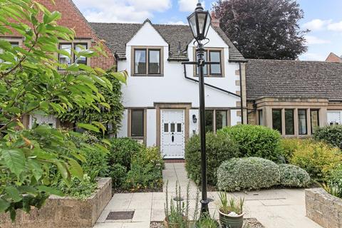 11 The Grange, Moreton-in-marsh, GL56 0AU