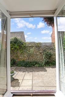 11 The Grange, Moreton-in-marsh, GL56 0AU